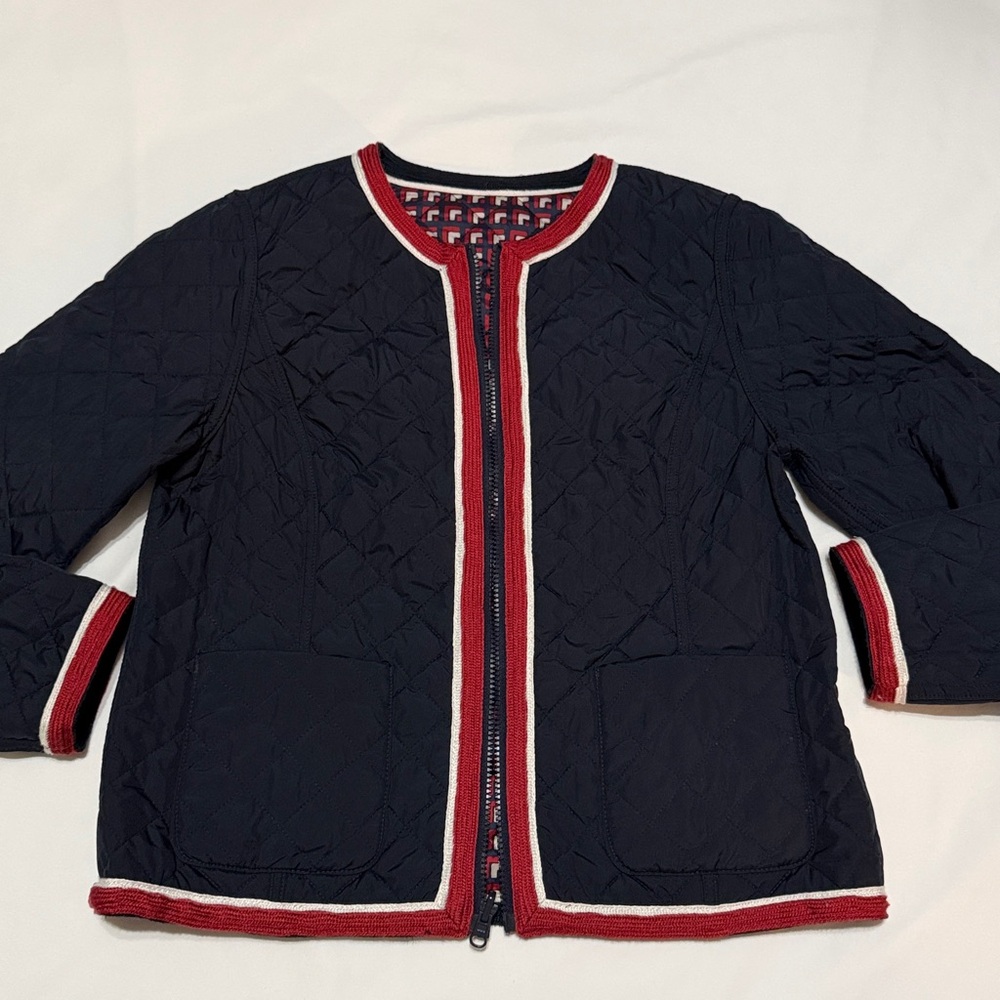 Talbots Cropped Navy and Red Patterned Reversible Quilted Jacket MP